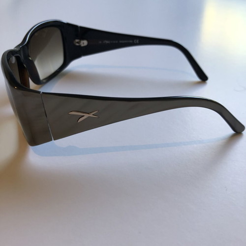 OXYDO Pauline sunglasses like new, shiny black with grey metallic