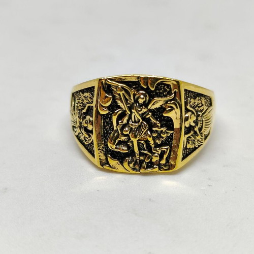 Men's Archangel Michael Ring like new, gold plated metal, size 12
