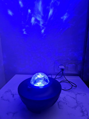 Πορτατίφ επιτραπέζιο LED RGB Φ15Χ11 εκ. μεταχειρισμένο με ηχείο, bluetooth, laser και φωτορυθμικό