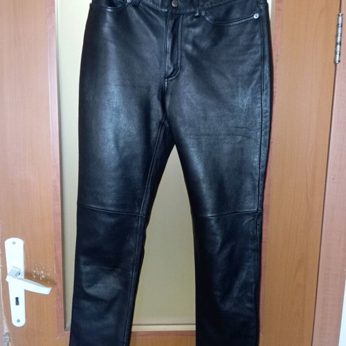 Guess leather trousers size S like new, black