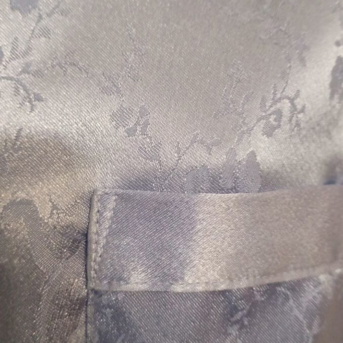 Satin robe short like new, size M