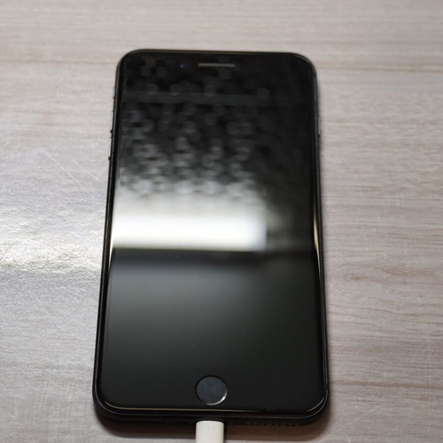 iPhone 8 Plus 64GB used, black, battery health 100%