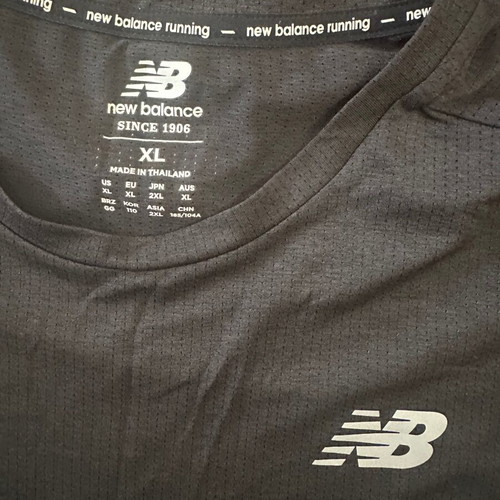 New Balance men's t-shirt black XL like new