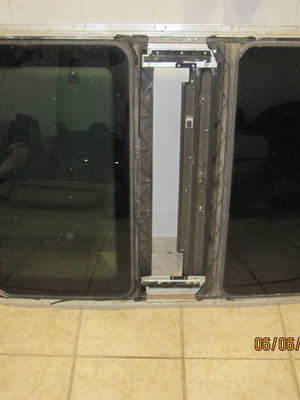 Sunroof for Renault Scenic '99-'03 used in excellent condition
