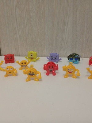 Σετ συλλεκτικά Kinder Surprise Joy Emojoy Emoji φιγούρες μεταχειρισμένες