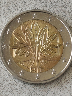 Collectible 2 euro coin 2024 like new, French national design