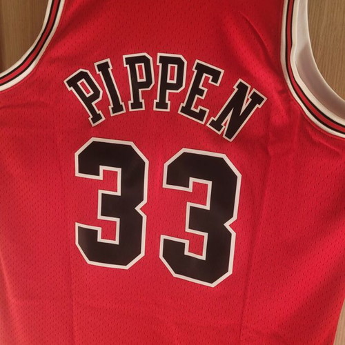 NBA Bulls 1997-98 Mitchell & Ness XL jersey new, authentic swingman