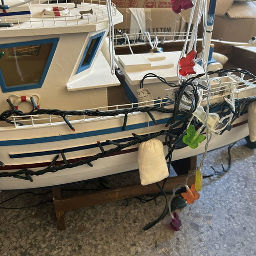 Decorative ship with lights like new