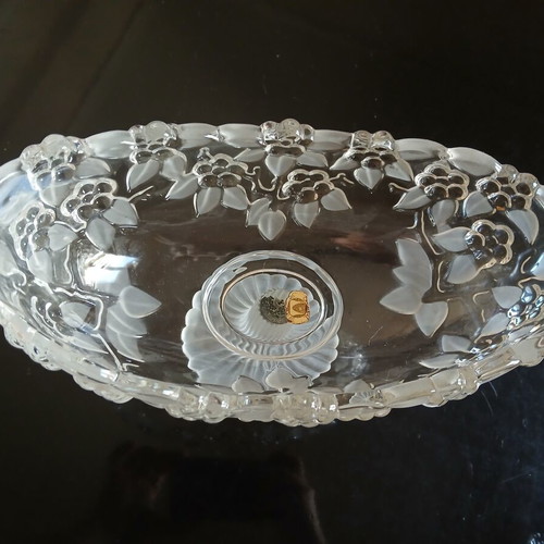 Vintage decorative bowl used, ideal for fruits or sweets