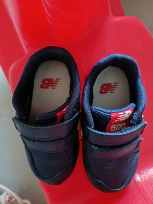 New Balance παιδικά παπούτσια σε άριστη κατάσταση, νούμερο 22,5, μπλε