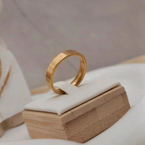 Steel ring gold color like new, size 19 and 20