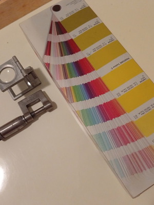 Pantone Offset Color Guide like new for matte and glossy paper