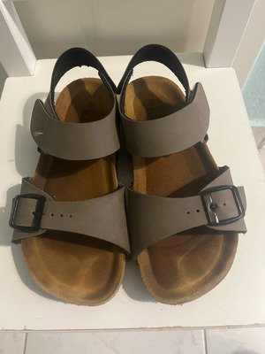 Balocchi leather kids sandals used, size 32