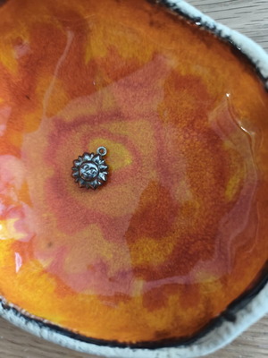 Sun pendant used, silver, without chain