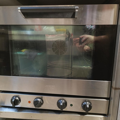 Smeg electric convection oven