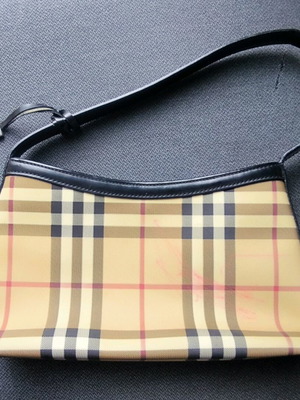 Burberry Nova Check Small Shoulder Bag σαν καινούργιο, μπεζ