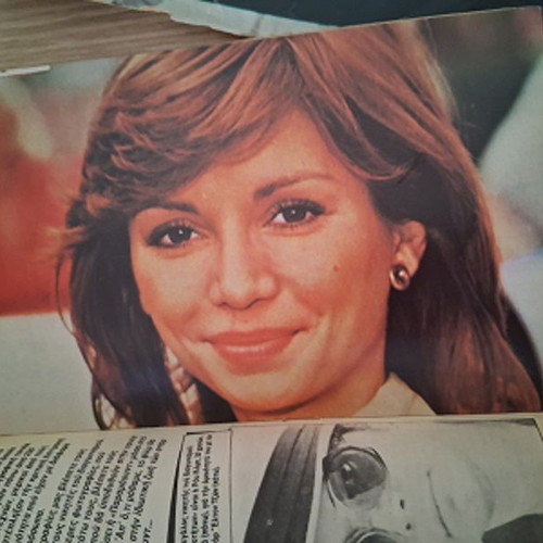 Katerina magazine issue 76 used, posters Victoria Principal, Andy Gibb