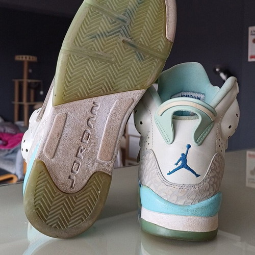 Jordan Son Of Mars GS "Pure Platinum" used athletic shoes size 40