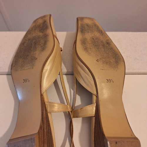 Vavoulas women's low slingback sandals gold with pink gold bow like new