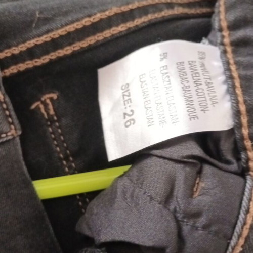 Jean skinny elastic like new, size 36, black with gray fading