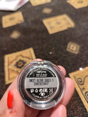 Eyeshadow used in good condition