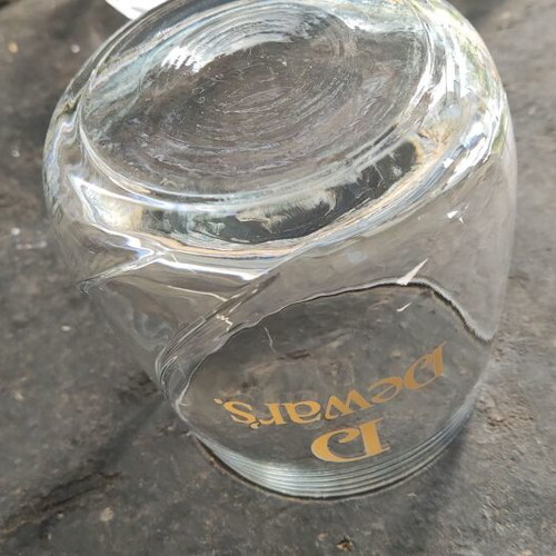 Whisky glasses new, set of 7 Dewars and 2 Famous