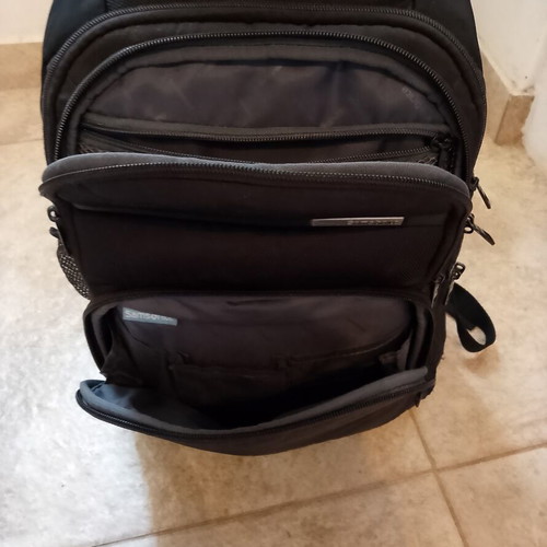 Samsonite Vectura Laptop Backpack 14" like new, black