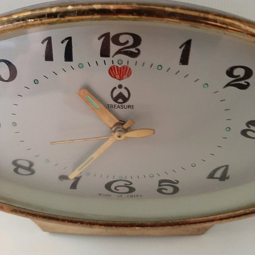 Tresure vintage clock used, wind-up from the 1960s