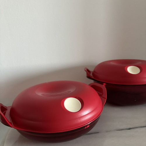 Tupperware microwave oven containers set, 0.7 and 1.5 liters
