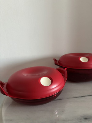 Tupperware microwave oven containers set, 0.7 and 1.5 liters