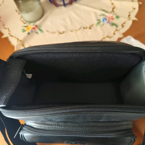 Case Logic motorcycle bag black waterproof like new