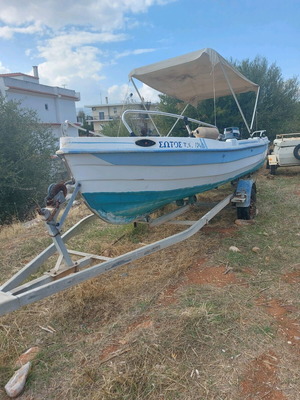 Βάρκα μεταχειρισμένη με τρέιλερ