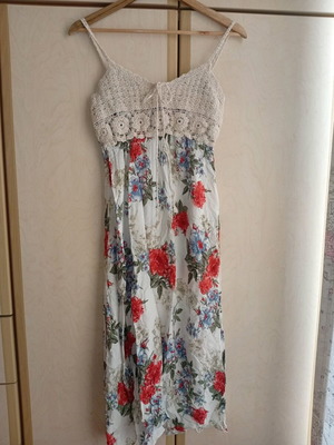 Summer dress knitted floral used, size M