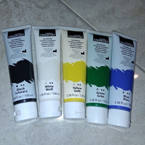 Acrylic paints set in 5 colors