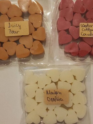 Wax melts handmade pack of 60 with soy wax and various scents