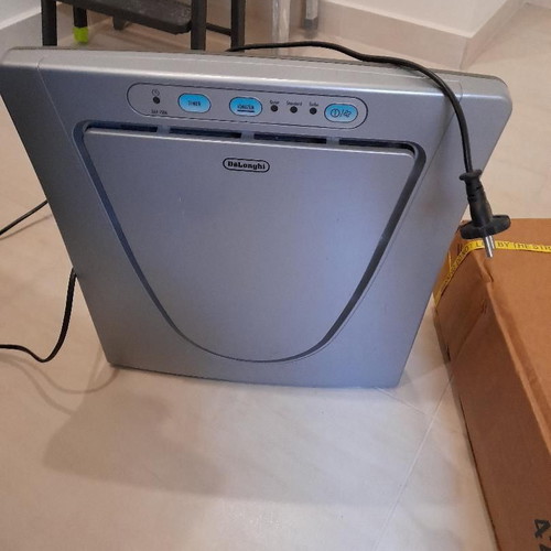 Delonghi Air Purifier Ionizer like new