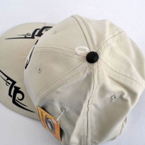 Oakley unisex grey hat new with tags