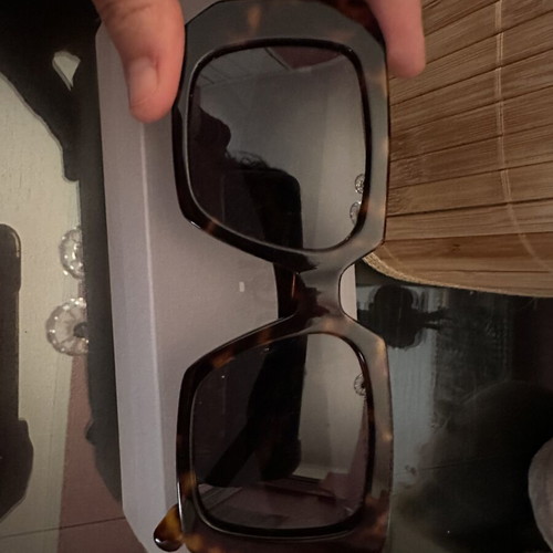 Mati Mati women's sunglasses rectangular tortoiseshell like new