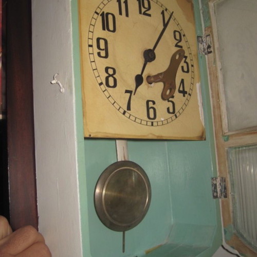 Wall clock wind-up used with pendulum from the 50s