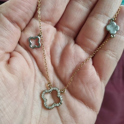 Necklaces used, pack of 3 in gold tones, faux bijoux