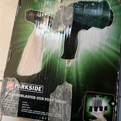 Sandblasting gun like new, packaging slightly damaged