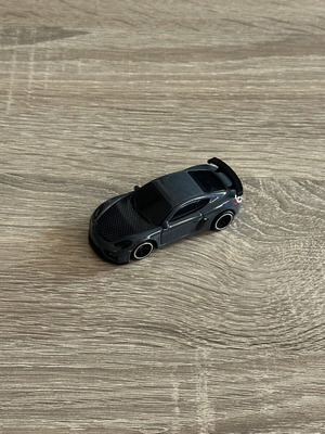 Hot Wheels Porsche 718 Cayman GT4 σαν καινούργιο