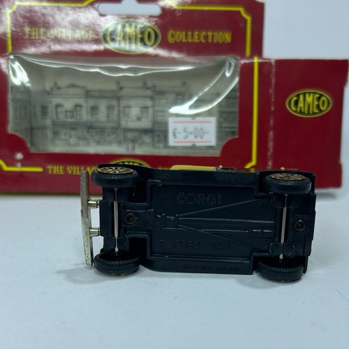 Corgi 1991 Cameo Collection Ford T Van Robertson Coffee Roasters new