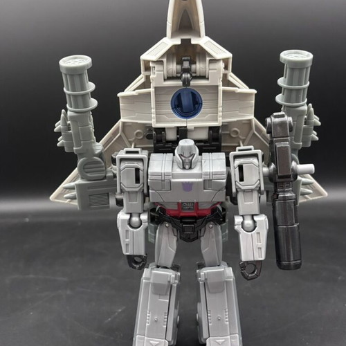 Transformers Cyberverse Spark Armor Elite Class Megatron & Chopper with Sky Turbine Armor like new