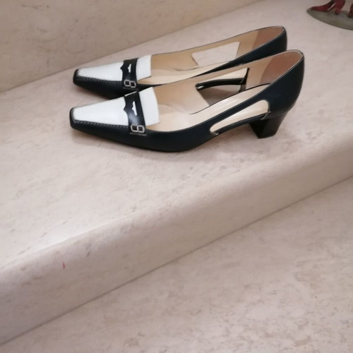 Kalogirou Pumps size 41 like new, blue and white leather