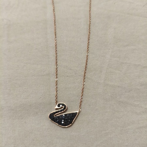 Necklace Black Swan Pendant Stainless Steel New, Rose Gold Tone