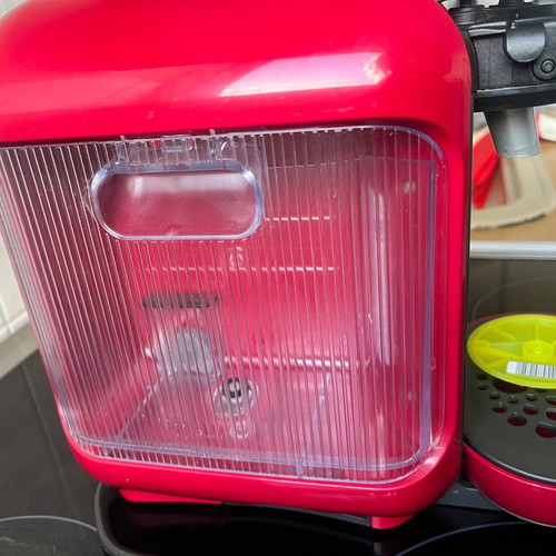 Bosch TAS1201 Tassimo Espresso Coffee Maker like new, red