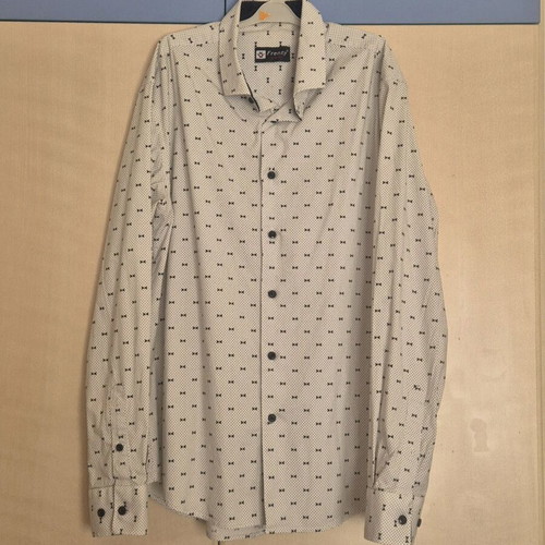 Men's white shirt like new with details size M