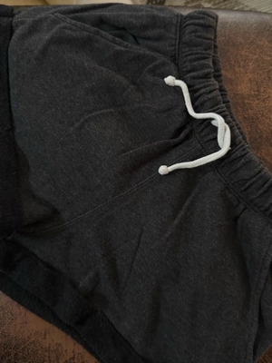 Shorts H&M like new, charcoal color, size XS