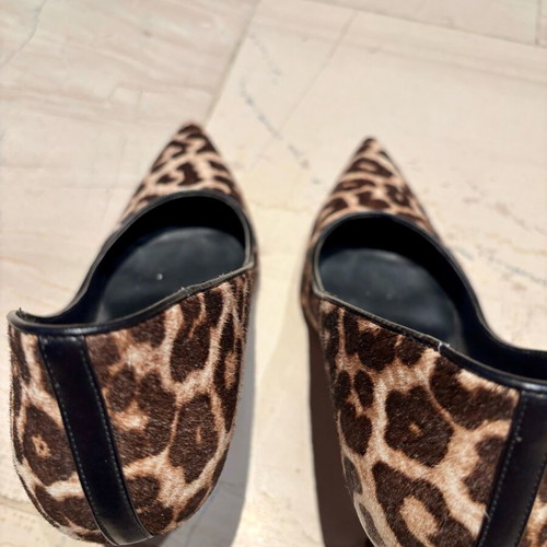 Michael Kors Leopard Pony Skin Pumps Like New